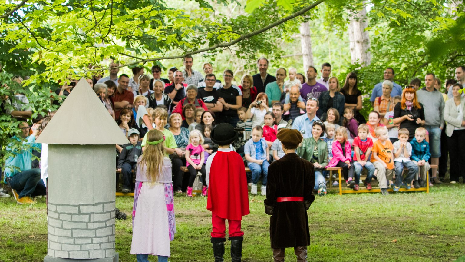 Razredna gledališka predstava
